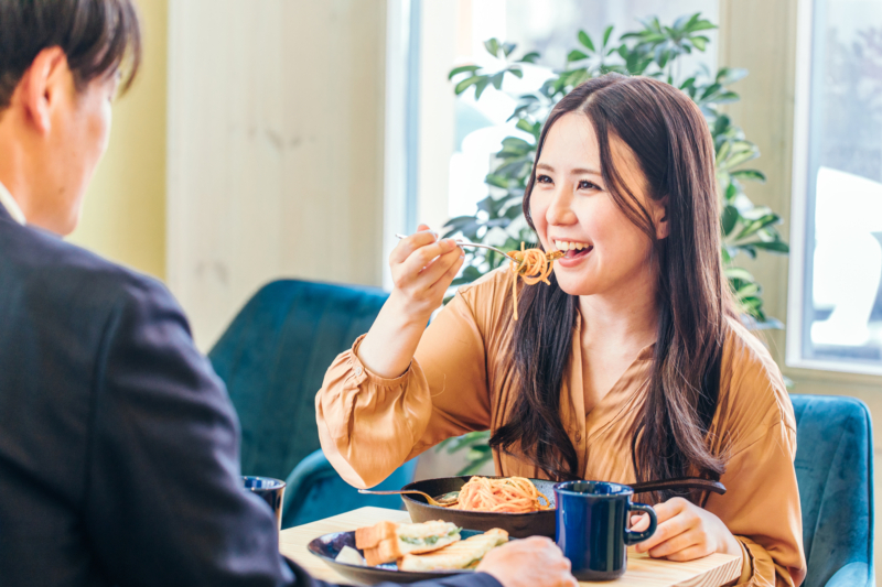 名護の注目ランチスポットで特別なひとときを